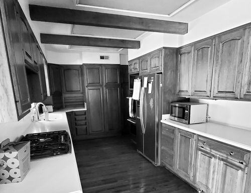 Family-Sized Kitchen